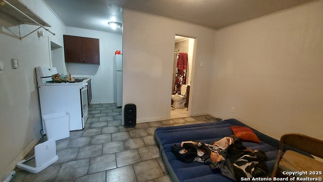 Image 25 of 37 For 119 Bank