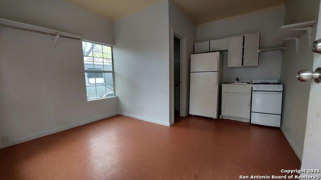 Image 27 of 37 For 119 Bank