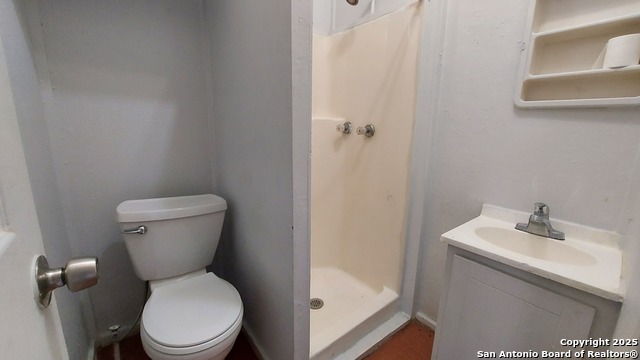 Image 28 of 37 For 119 Bank