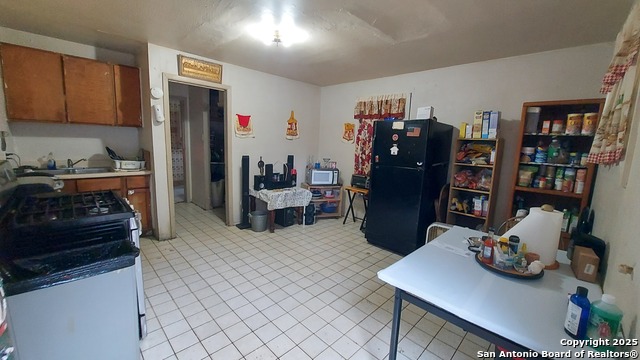 Image 29 of 37 For 119 Bank