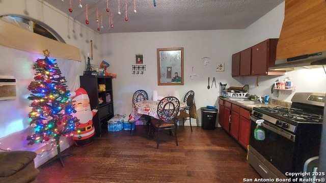 Image 5 of 37 For 119 Bank