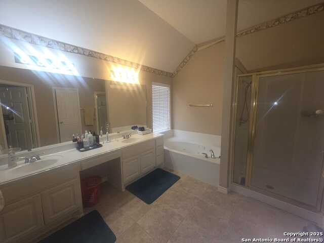 Image 10 of 29 For 3251 Monarch