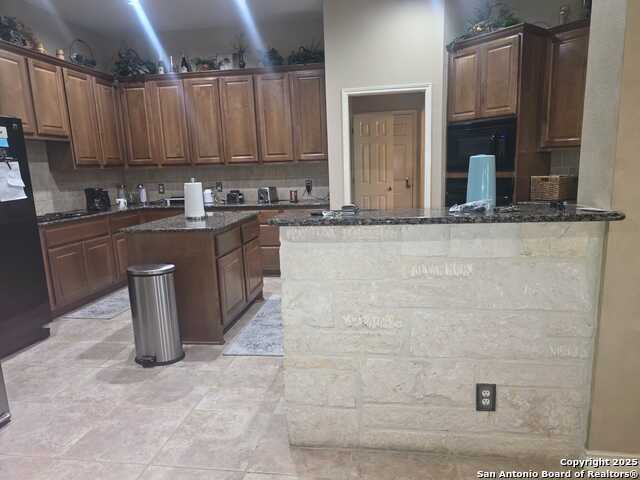 Image 21 of 29 For 3251 Monarch