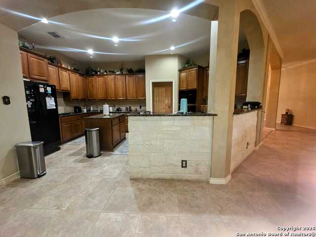 Image 22 of 29 For 3251 Monarch