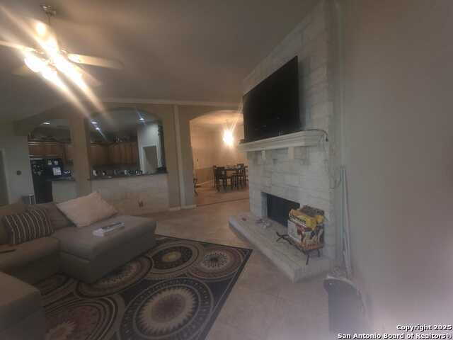 Image 9 of 29 For 3251 Monarch