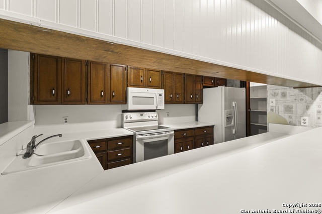 Image 15 of 35 For 162 Amistad