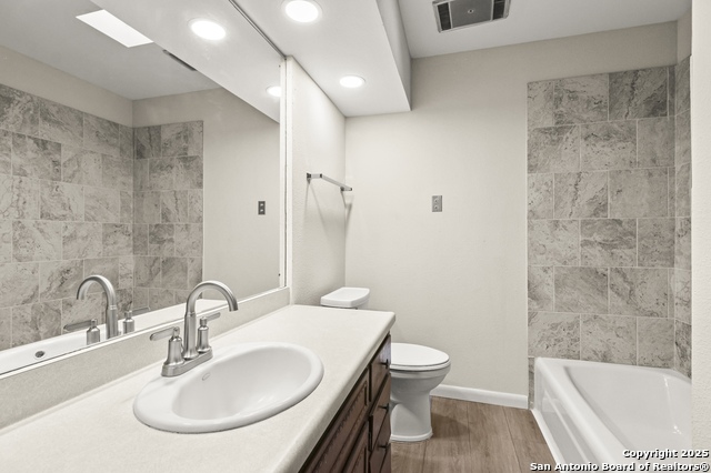 Image 28 of 35 For 162 Amistad