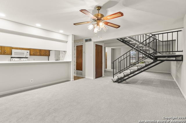 Image 3 of 35 For 162 Amistad