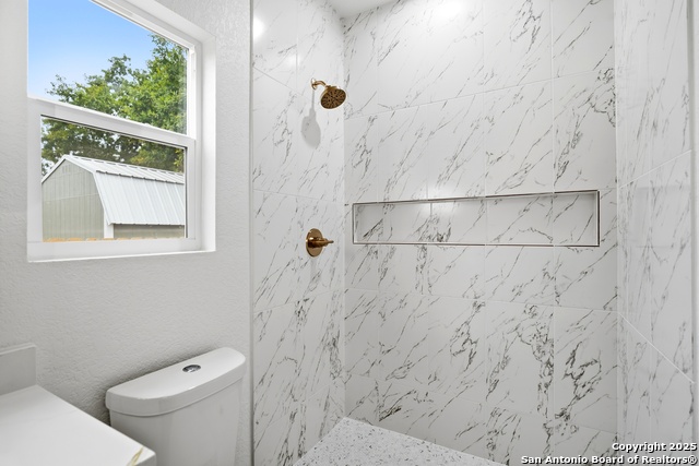 Image 10 of 27 For 15129 Norvell