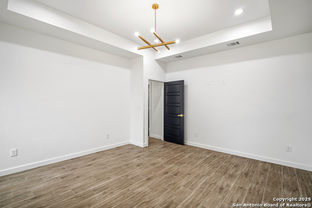 Image 12 of 27 For 15129 Norvell