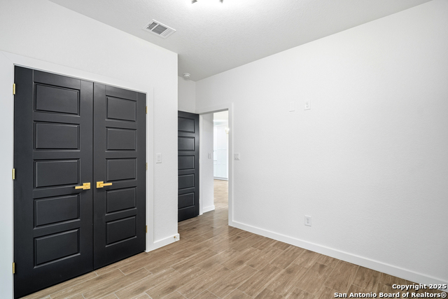 Image 17 of 27 For 15129 Norvell