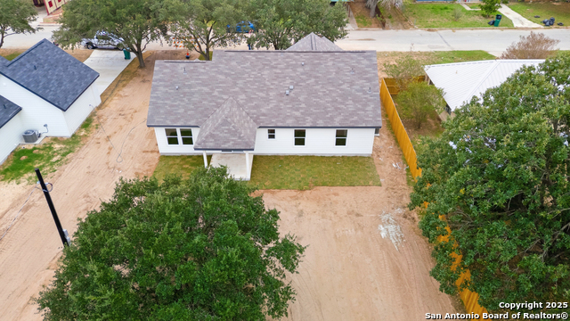 Image 24 of 27 For 15129 Norvell