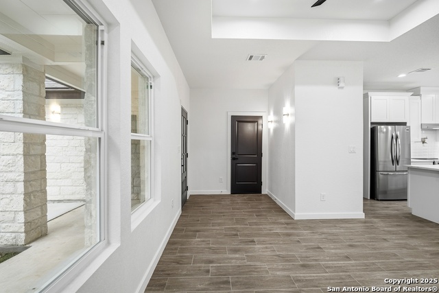 Image 7 of 27 For 15129 Norvell