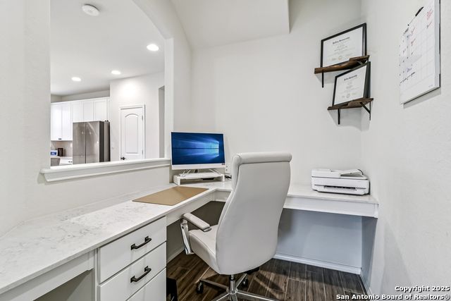 Listing photo id 9 for 12336 Sagerider