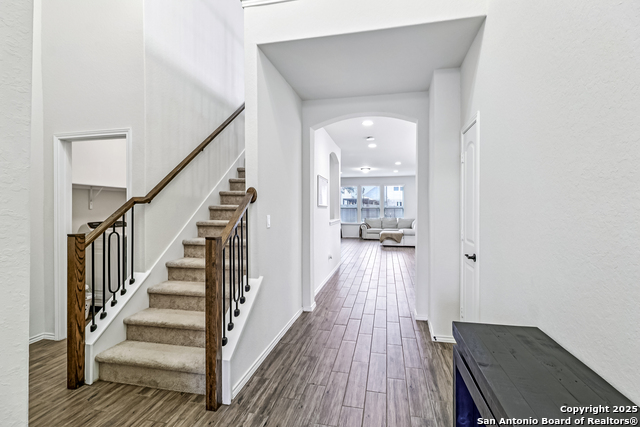 Listing photo id 3 for 12336 Sagerider