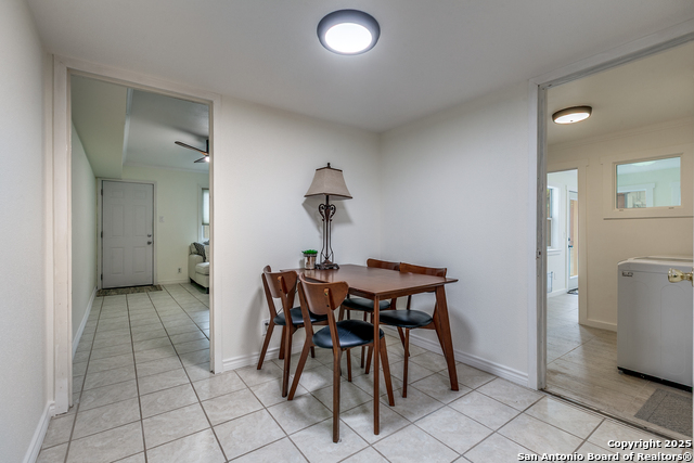 Image 14 of 30 For 230 One Oak Dr.