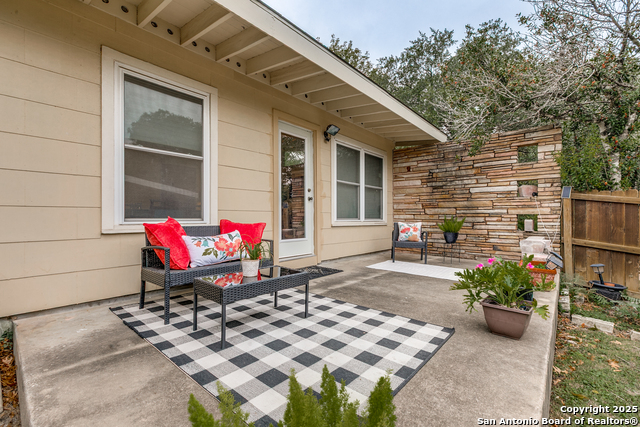 Image 25 of 30 For 230 One Oak Dr.