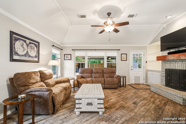 Image 10 of 42 For 12914 Paint Brush