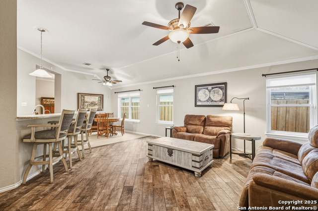 Image 12 of 42 For 12914 Paint Brush