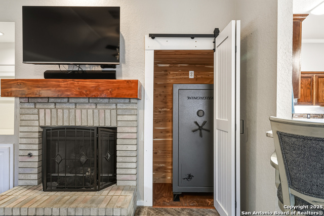 Image 14 of 42 For 12914 Paint Brush