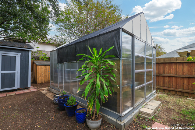 Image 31 of 42 For 12914 Paint Brush