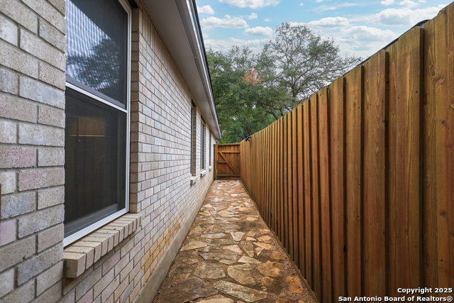 Image 40 of 42 For 12914 Paint Brush