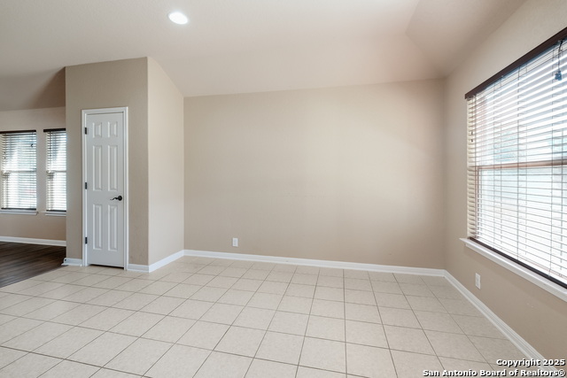 Image 7 of 19 For 12102 Presidio