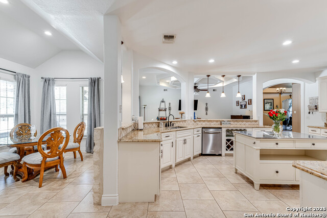 Image 19 of 39 For 515 County Road 3822