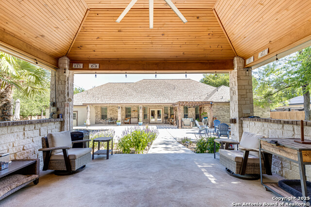 Image 5 of 39 For 515 County Road 3822