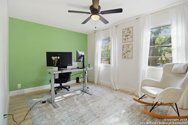 Image 13 of 29 For 8571 Timber Briar St