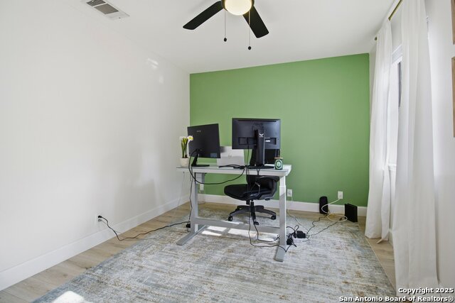 Image 14 of 29 For 8571 Timber Briar St