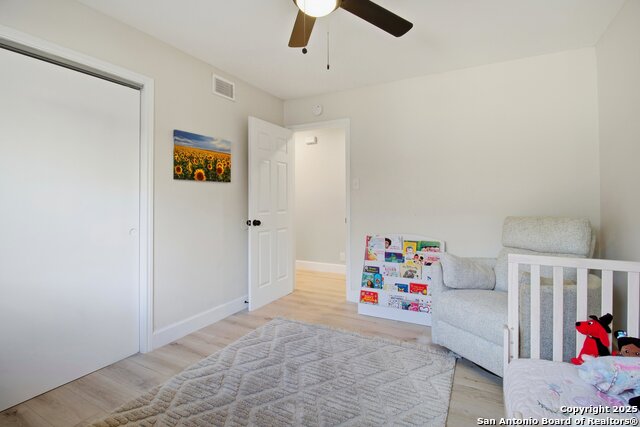 Image 16 of 29 For 8571 Timber Briar St