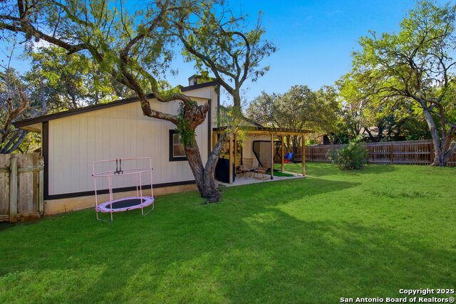 Image 26 of 29 For 8571 Timber Briar St