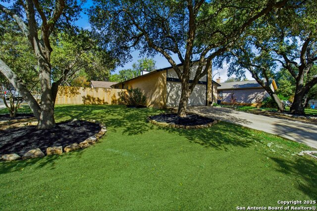 Image 4 of 29 For 8571 Timber Briar St