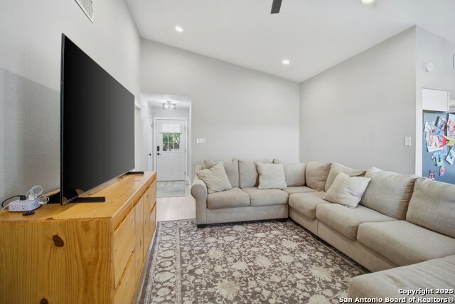 Image 9 of 29 For 8571 Timber Briar St