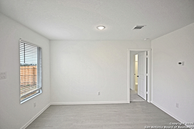 Image 14 of 24 For 3817 Low Tide