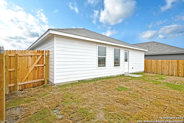 Image 23 of 24 For 3817 Low Tide