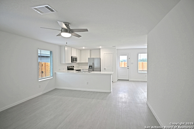 Image 9 of 24 For 3817 Low Tide