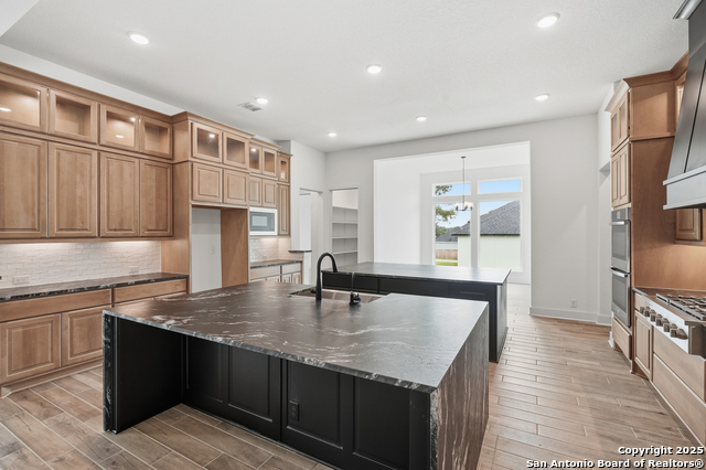 Image 14 of 47 For 27914 Arrowsmith