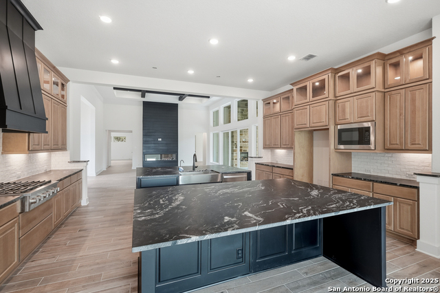 Image 19 of 47 For 27914 Arrowsmith