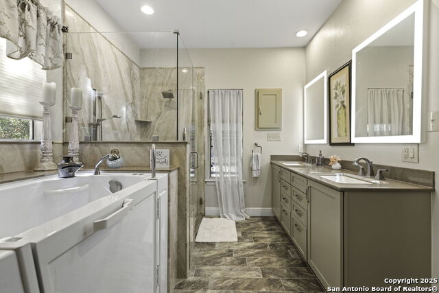 Listing photo id 18 for 306 Oak Knoll