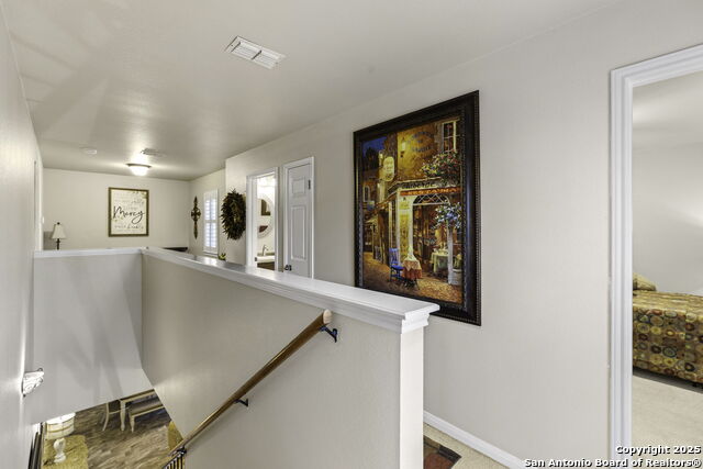 Listing photo id 21 for 306 Oak Knoll