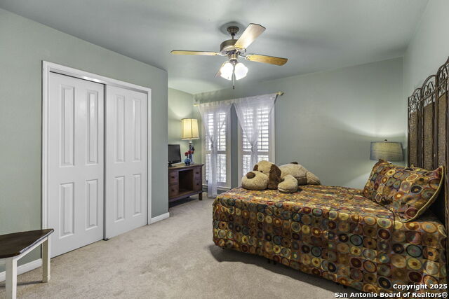 Listing photo id 23 for 306 Oak Knoll