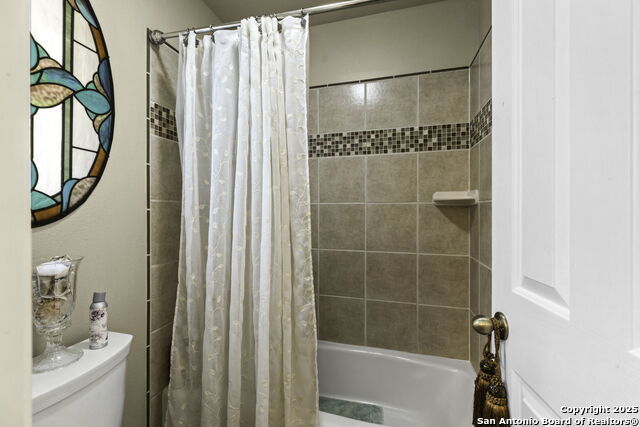 Listing photo id 25 for 306 Oak Knoll