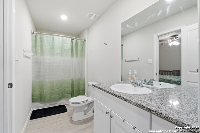 Image 12 of 34 For 5643 Vista Pont