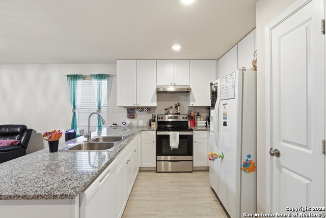 Image 19 of 34 For 5643 Vista Pont