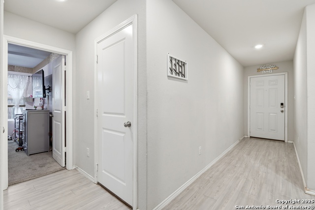 Image 9 of 34 For 5643 Vista Pont