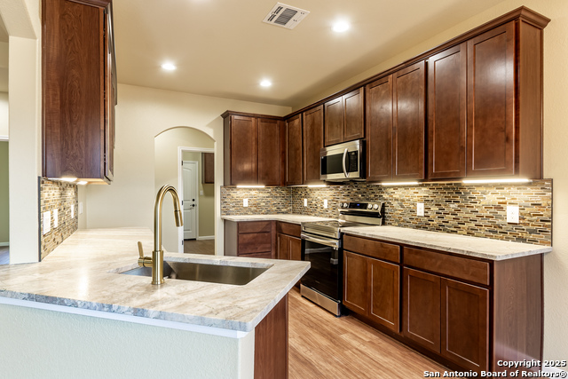 Image 11 of 45 For 110 Moses Hughes