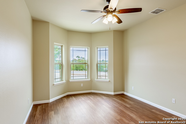 Image 27 of 45 For 110 Moses Hughes