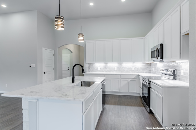 Image 17 of 45 For 1841 Cottonwood